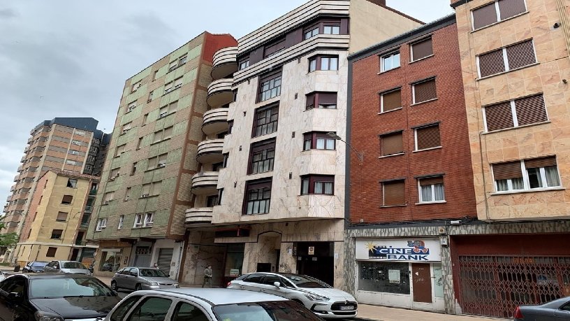 Locaux/Bureau de 200m² dans rue Cl Rio Ebro, Miranda De Ebro, Burgos