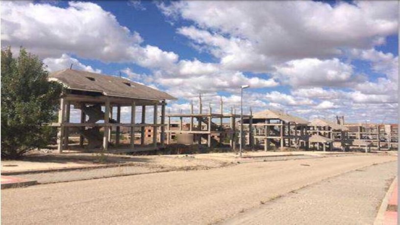 Obra parada en parcela Las Adoberas-paramillo, Buniel, Burgos