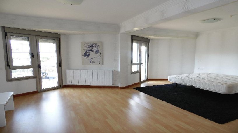 Hôtel urbain de 3321m² dans rue Angelo Nuño Garcia, Valle De Mena, Burgos