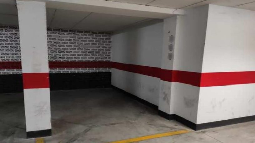 Plaza de garaje de 25m² en calle Caleruega, Burgos