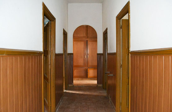 House on avenue Orbigo, Benavides