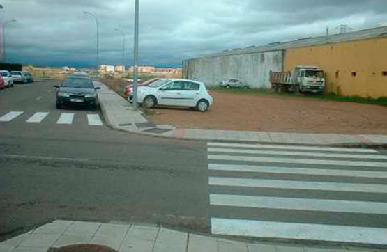 Terrain urbain de 1839m² dans rue Rio Sequino, Nº 2, 4 Y 6, Villaquilambre, León