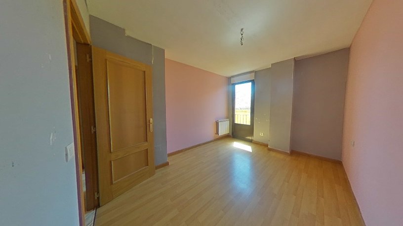 Appartement de 97m² dans rue Castillo, Mansilla De Las Mulas, León