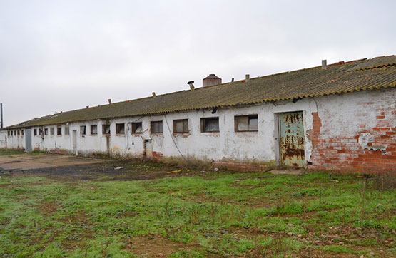 Entrepôt industriel de 455m² dans place Audanzas, Antigua (La), León