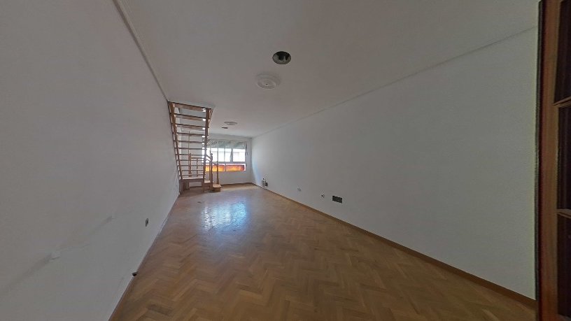 Appartement de 157m² dans rue Cosme Andrade, Ponferrada, León