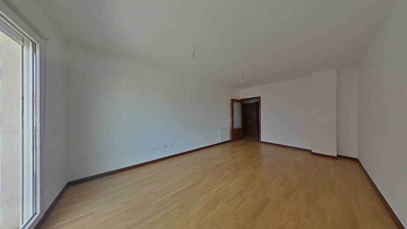 Piso de 105m² en calle Academico Garcia Morejon, Valencia De Don Juan, León