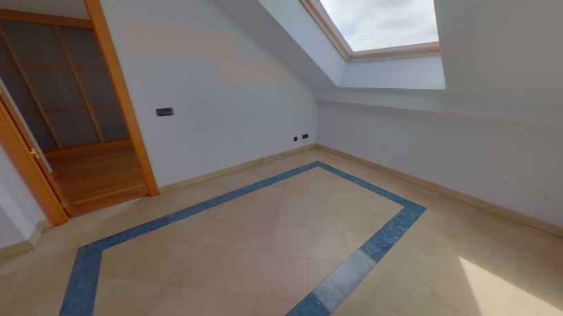 77m² Flat on street Ramon Y Cajal, León