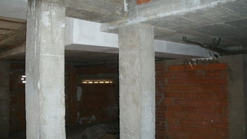 Local comercial de 71m² en calle Juan Ii, León