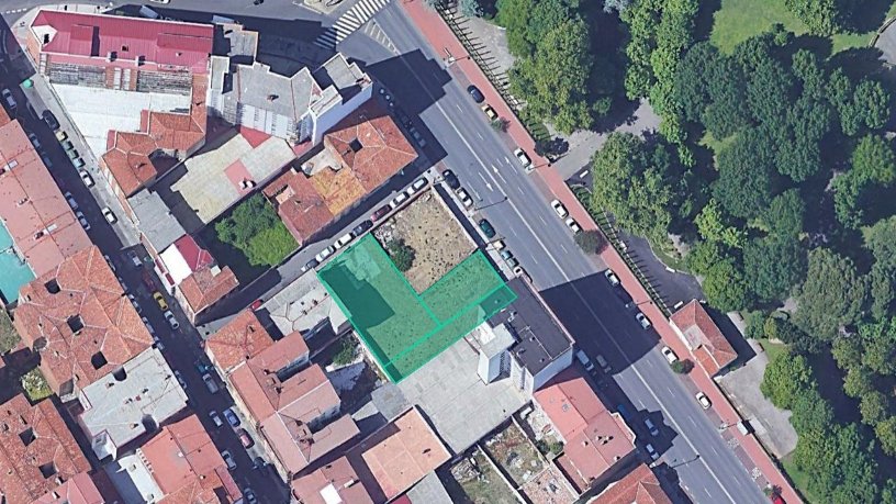 653m² Urban ground on avenue Magdalena, León