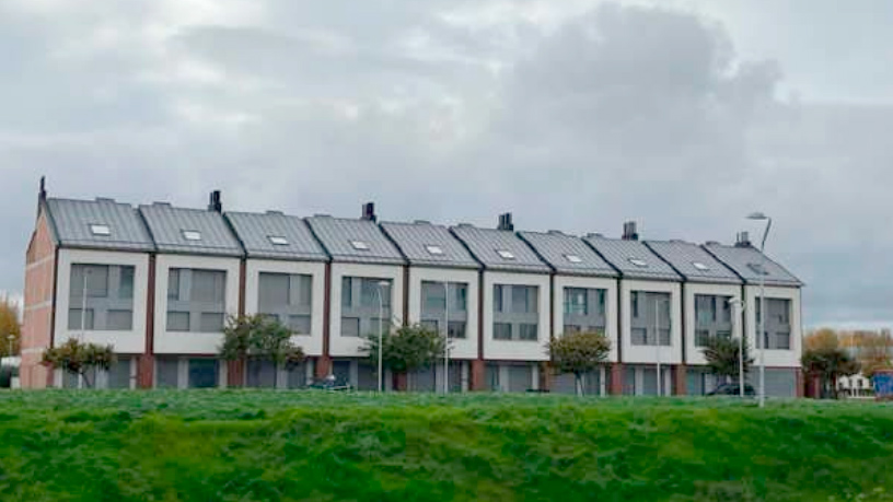 Chalets adosados en C/ Estocolmo, León