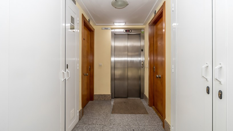 Piso de 107m² en calle Academico Garcia Morejon, Valencia De Don Juan, León