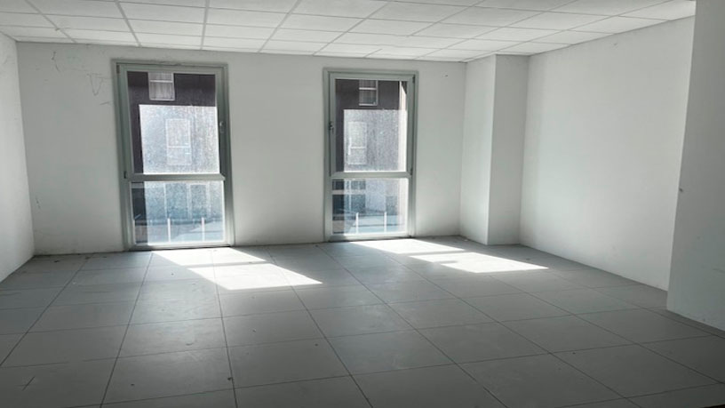 Local/Oficina de 599m² en calle Ronda Norte, Ponferrada, León