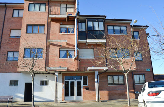 98m² Flat on street Escribano, Benavides, León