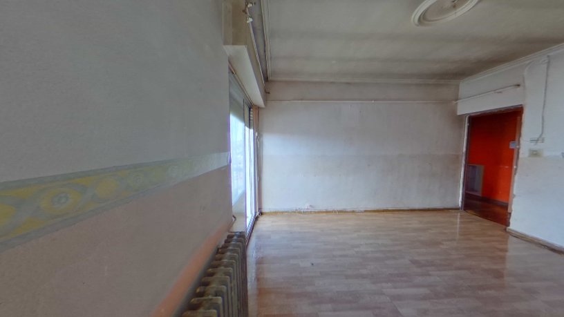 Piso de 98m² en calle Churruca Esq. General Aranda,18, Venta De Baños, Palencia