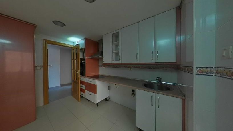 Appartement de 115m² dans rue Antonio Machado, Venta De Baños, Palencia