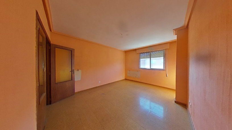 96m² Flat on street Candelas, Dueñas, Palencia