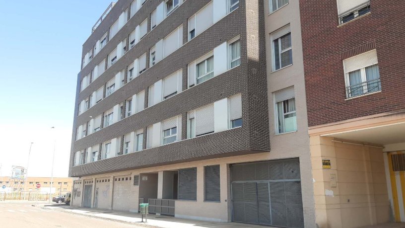 Plaza de garaje de 10m² en calle Los Fresnos, Palencia