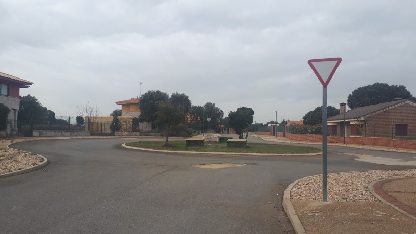 Obra parada en urbanización Oasis Golf (Sector Ur-r3) S/n, Pc 66, Carrascal De Barregas