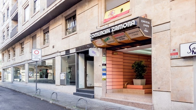 Local comercial de 57m² en calle Zamora, Salamanca