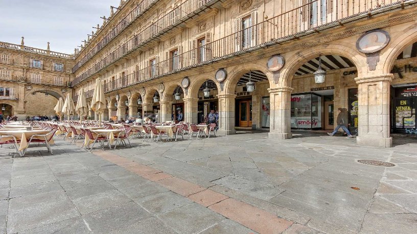 76m² Flat on square Mayor, Salamanca