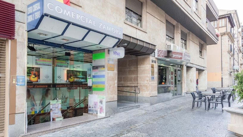 Local comercial de 43m² en calle Zamora, Salamanca