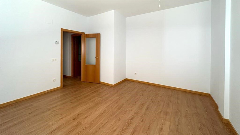 Piso de 107m² en calle Escuelas, Calzada De Valdunciel, Salamanca