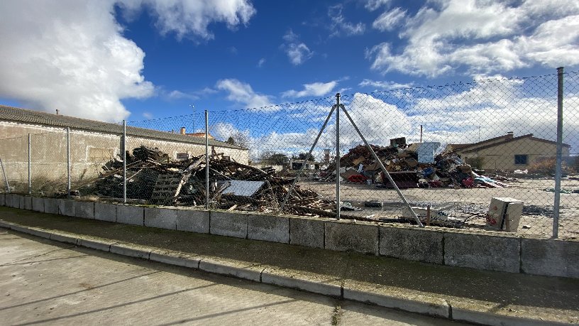 Entrepôt industriel de 747m² dans route Camino De La Lurda, Garcihernández, Salamanca