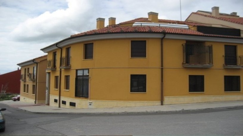 15m² Parking space on street San Antonio, Segovia