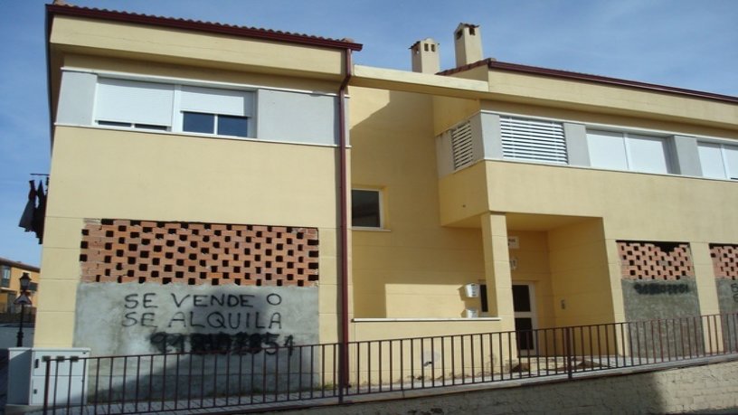 Local comercial de 135m² en camino Caserio, Torrecaballeros, Segovia