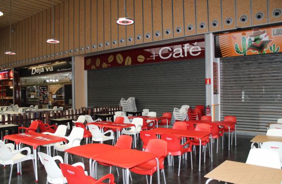 Local comercial de 194m² en calle M (Centro Comercial Camaretas), Golmayo, Soria