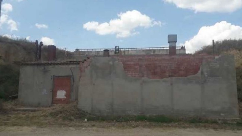 Work stopped on street Mona, Fuensaldaña