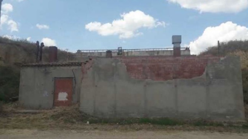 Travail arrêté dans rue Mona, Fuensaldaña, Valladolid