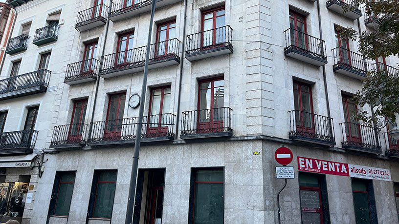 Travail arrêté dans rue Duque De La Victoria Nº23 Esq Montero Ca, Valladolid