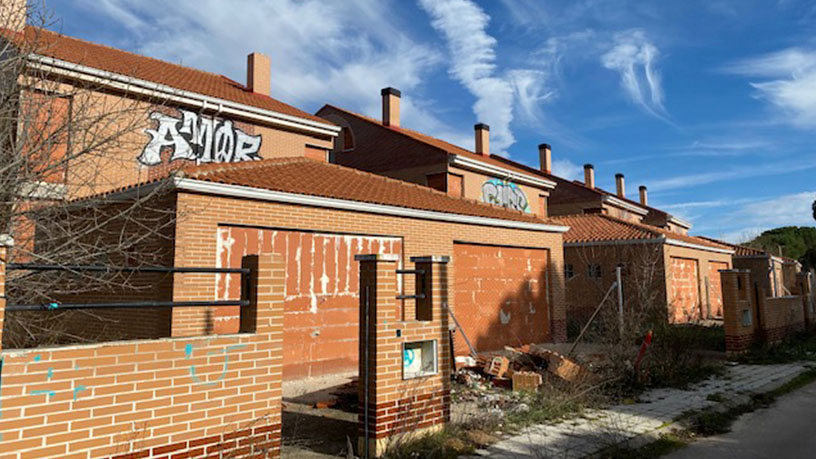 Travail arrêté dans rue Senda Del Castañar, Tudela De Duero, Valladolid