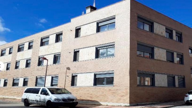 Piso de 103m² en calle Huelva, Íscar, Valladolid