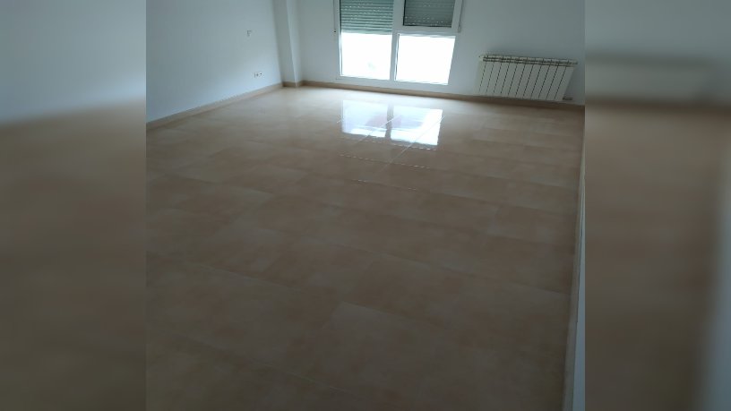 Piso de 100m² en calle Castrillos, Medina De Rioseco, Valladolid