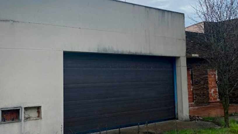 Obra parada en calle Cuesta, Íscar, Valladolid