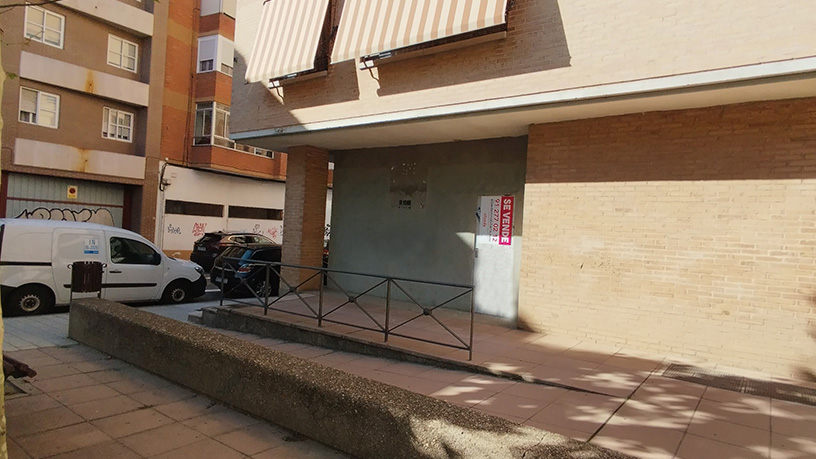 87m² Commercial premises on street Final (Local Comercial), Valladolid