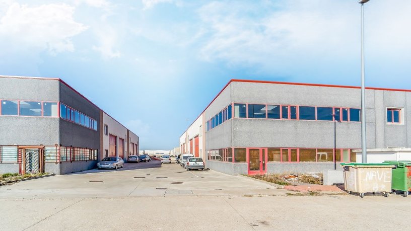 Entrepôt/Entrepôt de 189m² dans avenue Mercaderes, Villanubla, Valladolid