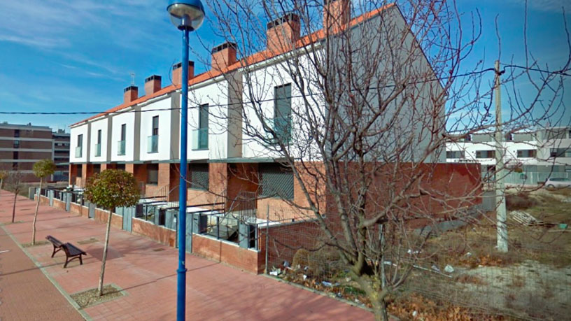 Chalet de 226m² dans rue Aperos Nº 23, Valladolid
