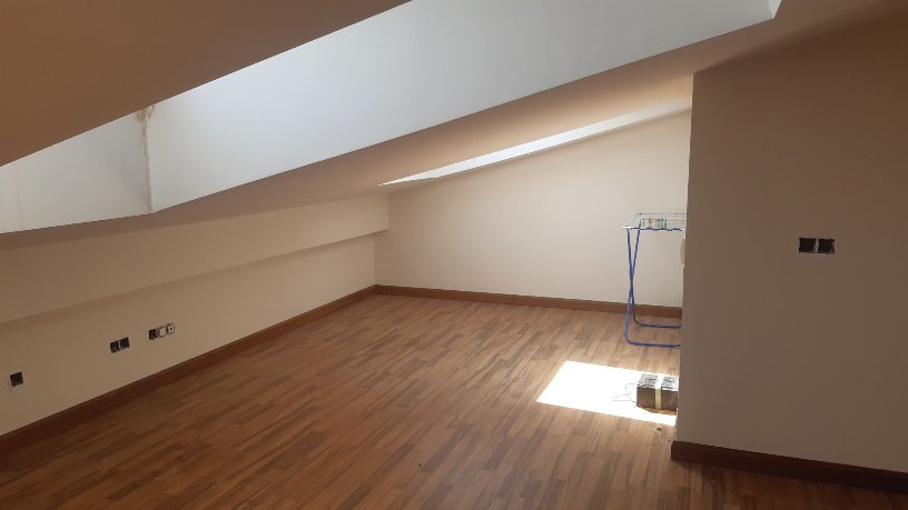 Piso de 259m² en plaza Mayor, Simancas, Valladolid