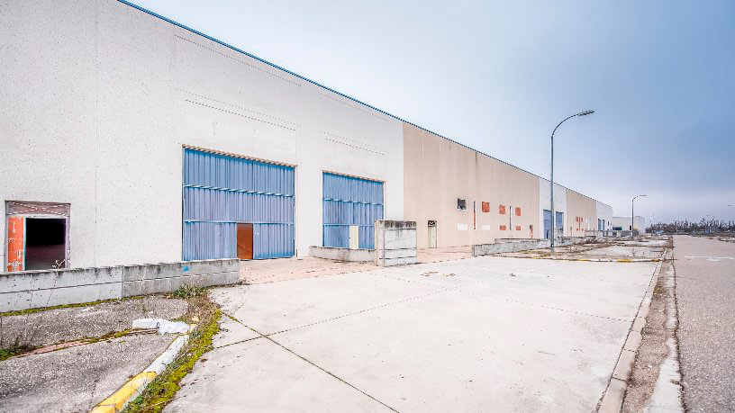 Entrepôt/Entrepôt de 828m² dans rue Esla, Tudela De Duero, Valladolid