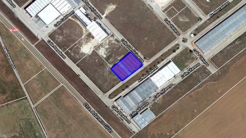 Entrepôt/Entrepôt de 185m² dans avenue Mercaderes, Villanubla, Valladolid