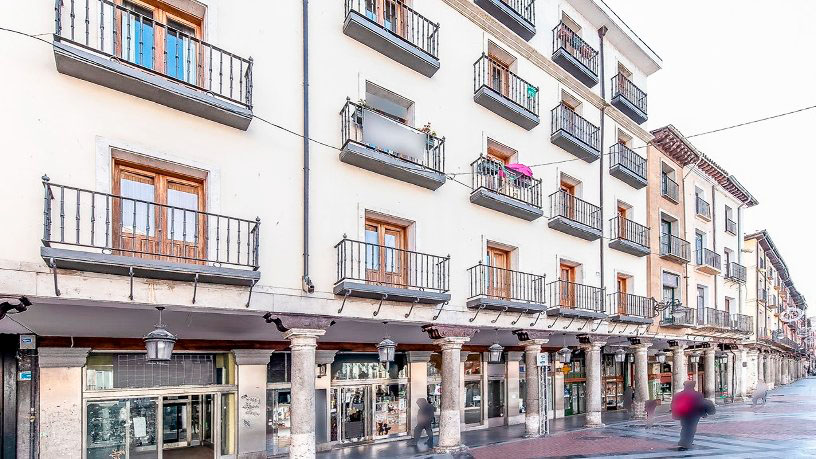 335m² Commercial premises on square Fuente Dorada, Valladolid