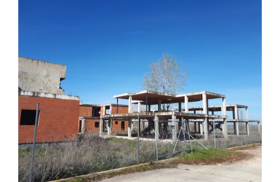 Travail arrêté dans route Zamora A Villarralbo, Parcela 542, Sector Pp-5, Villaralbo, Zamora