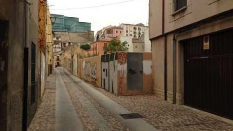 Urban ground  on street Zapateria, Zamora