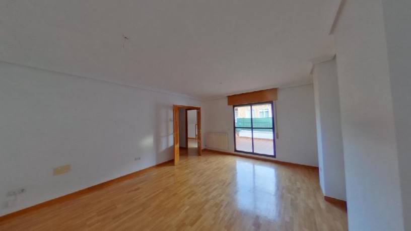 Piso de 157m² en calle Florian De Ocampo, Zamora