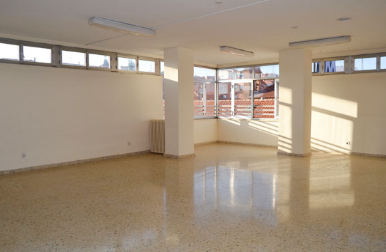 Commercial premises  on square San Francisco, Benavente