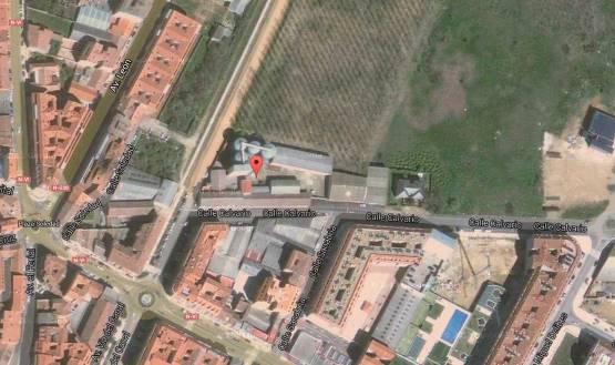 Terrain aménageable de 3814m² dans rue Calvario, Benavente, Zamora