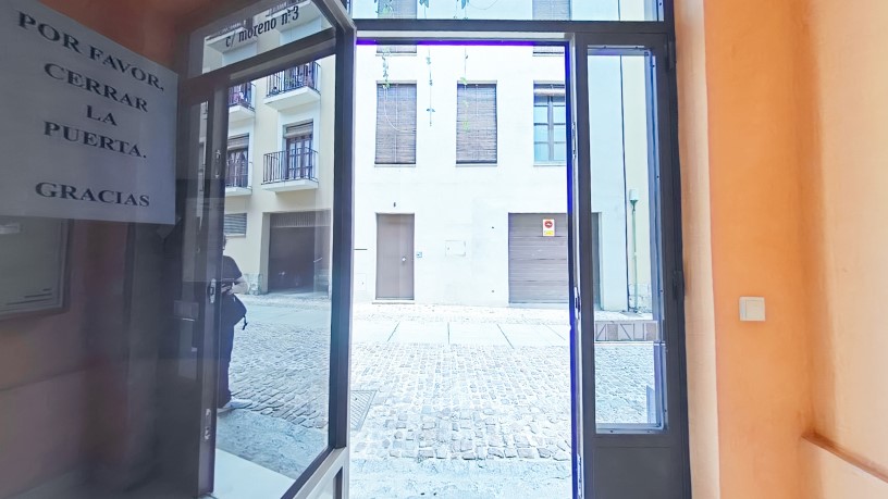 Flat in street Moreno, Zamora